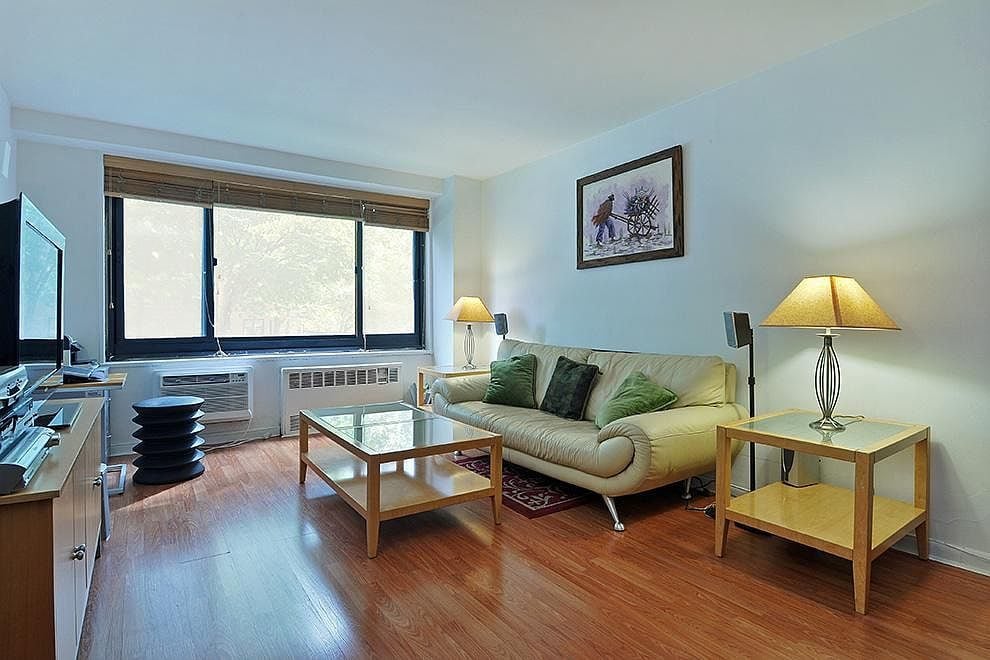 195 Willoughby Avenue, Unit 107