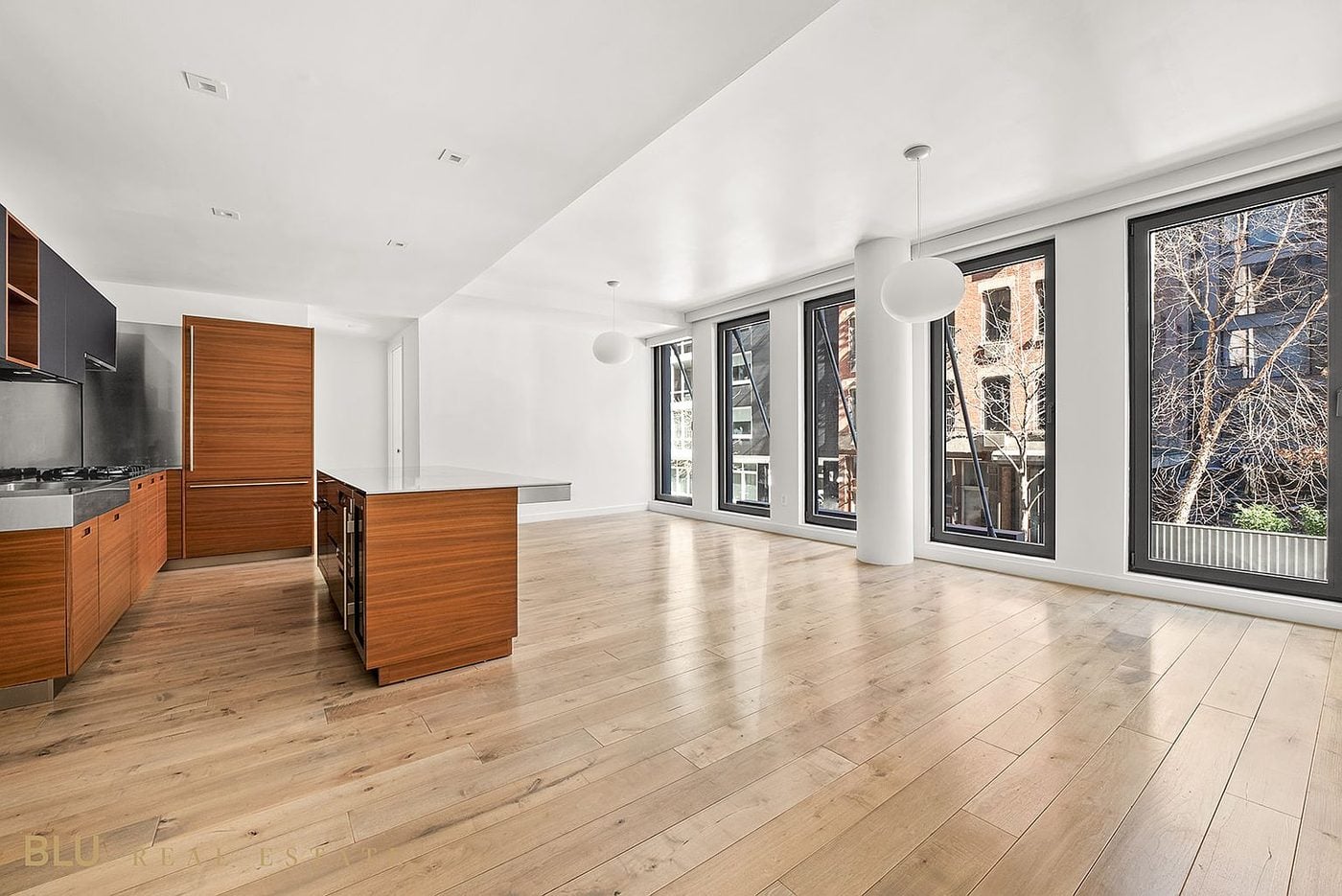 202 Renwick, Unit 202