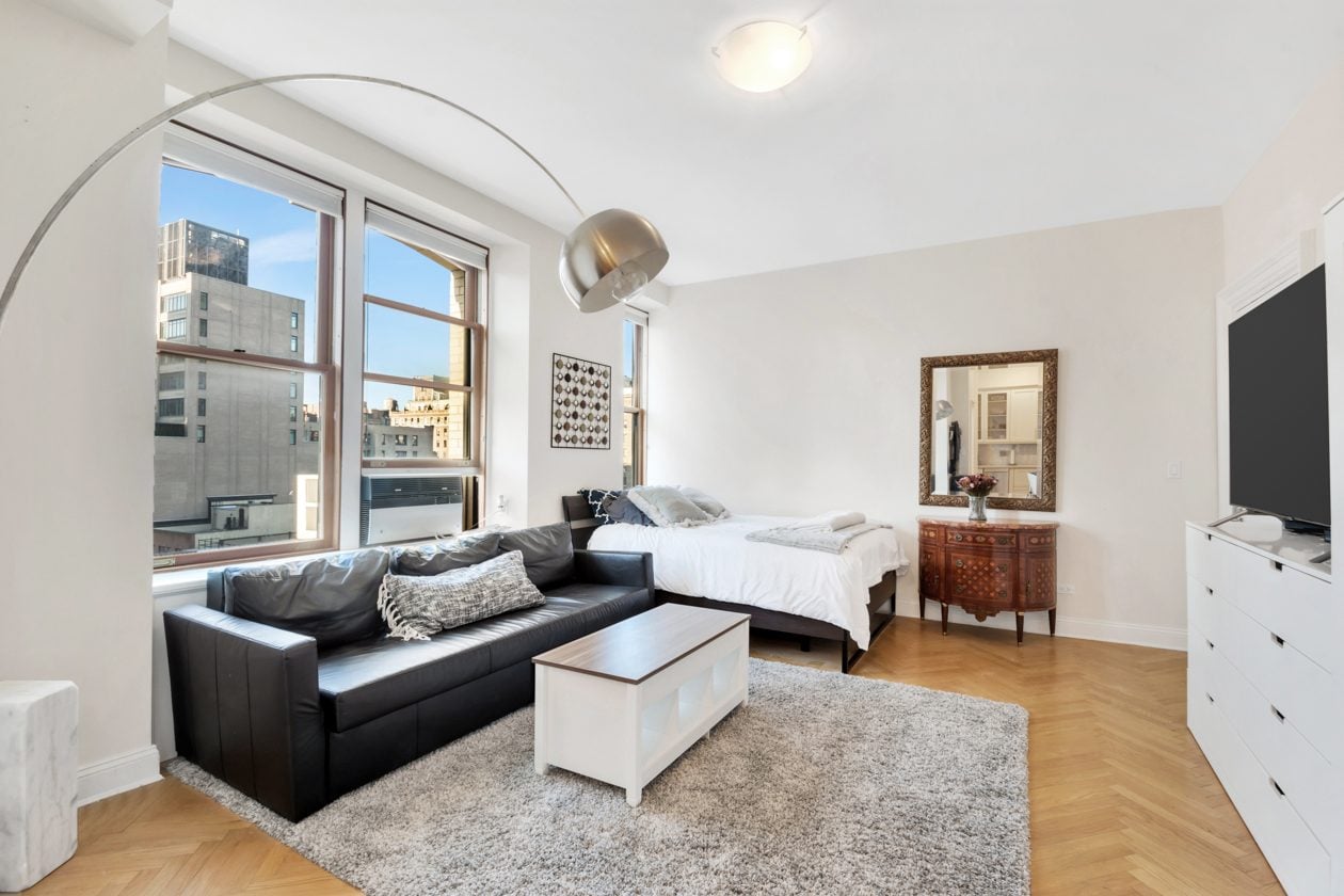 225 West 86th Street, Unit 815A