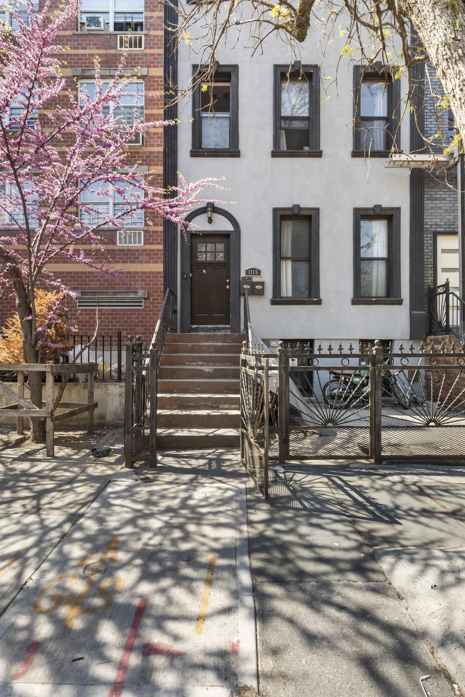 1115 Madison Street — photo 1