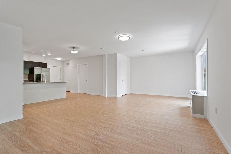 120 North Pearl Street, Unit 404 — photo 3