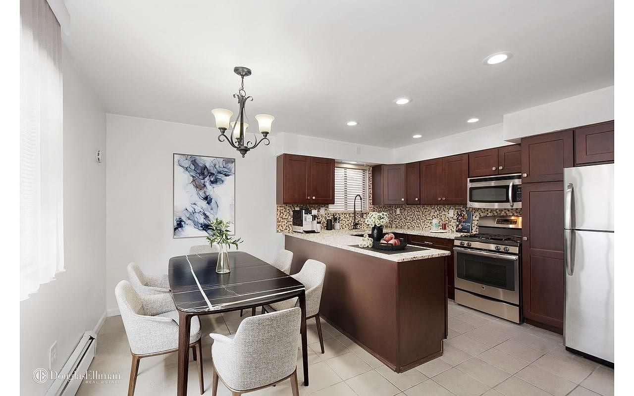 1453 Shore Drive — photo 2