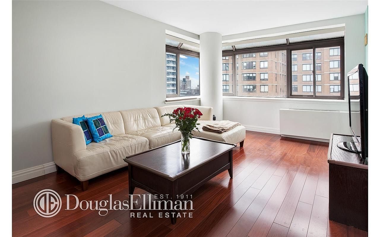 157 East 32nd Street, Unit 22B — photo 1
