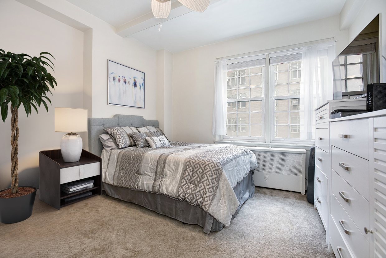 27 West 55th Street, Unit 52 — photo 4