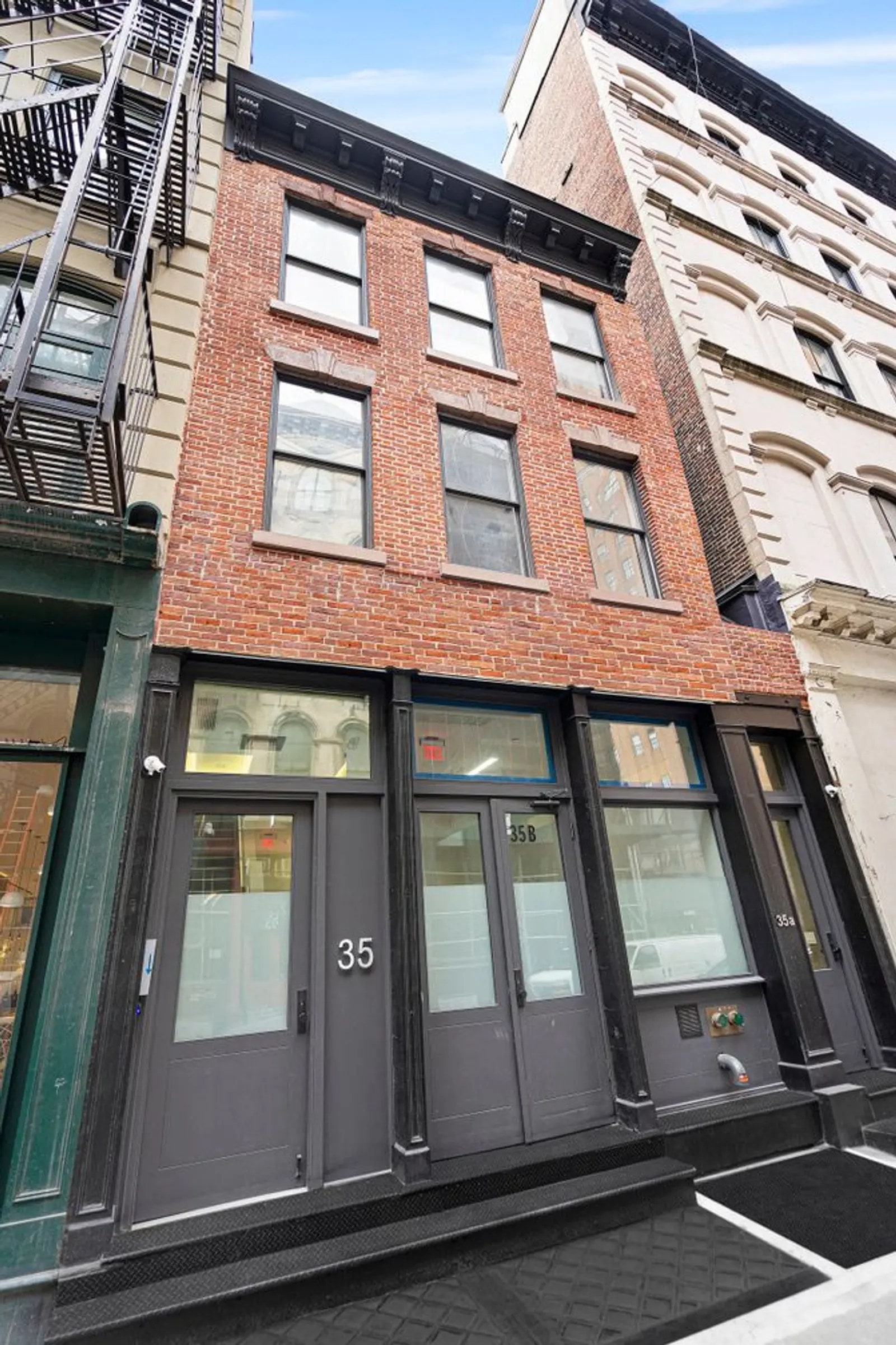 35 Walker Street, Unit 3 — photo 1