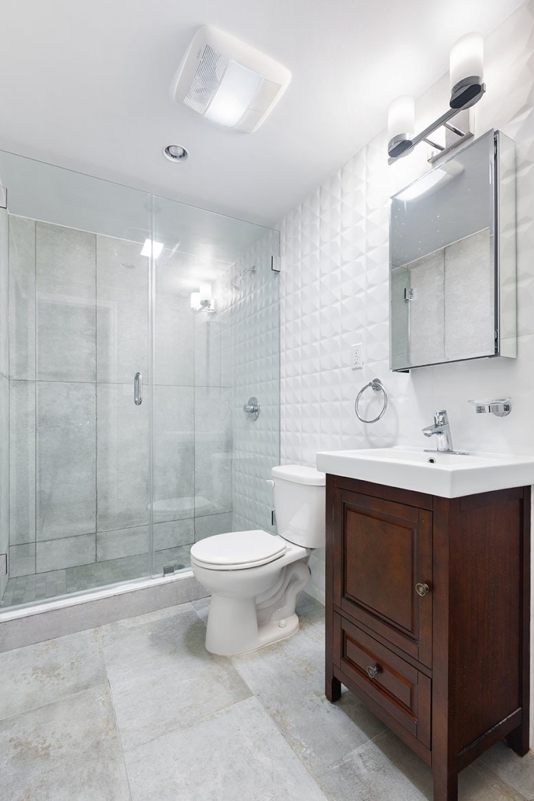 479 Clinton Avenue, Unit B — photo 3