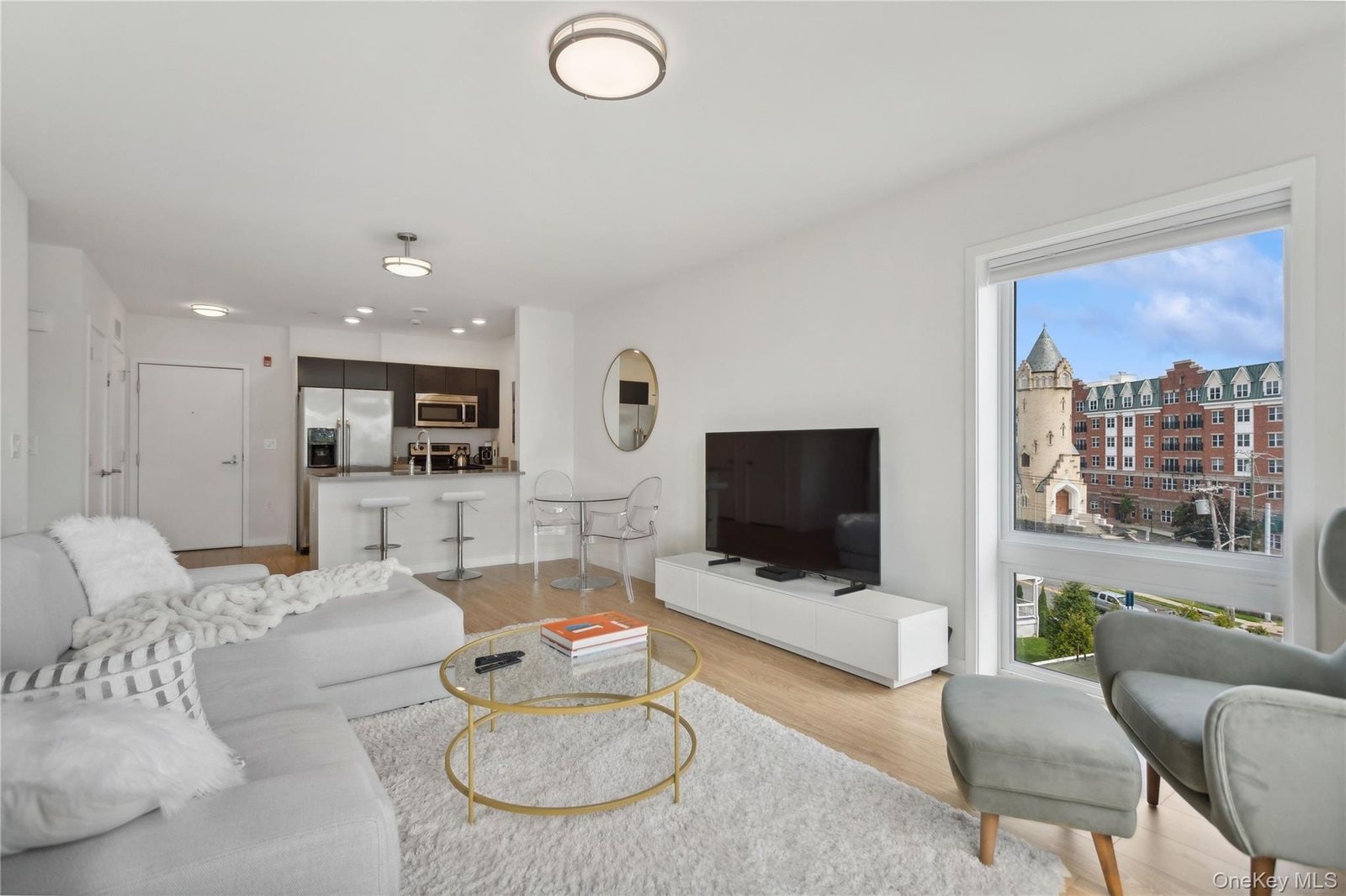 120 North Pearl Street, Unit 209 — photo 4