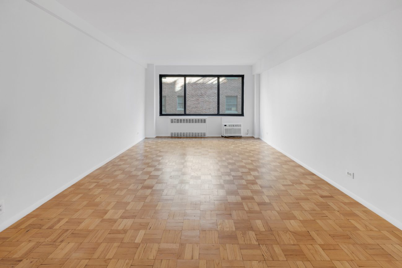 200 East 36th Street, Unit 5H — photo 2