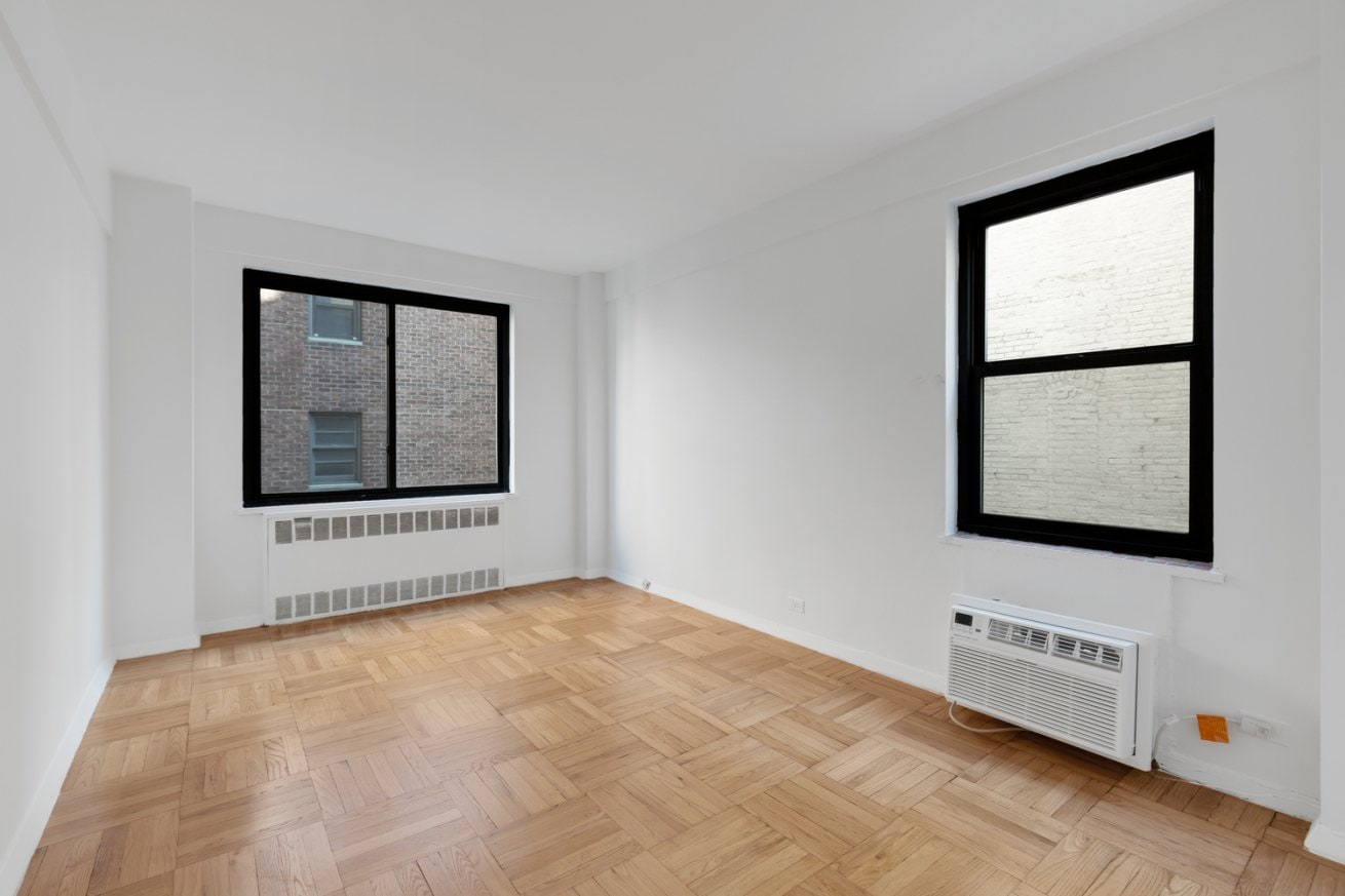 200 East 36th Street, Unit 5H — photo 6