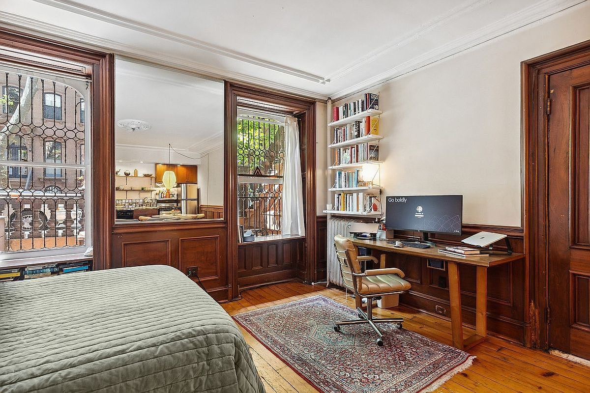 21 South Portland Avenue, Unit 1 — photo 3