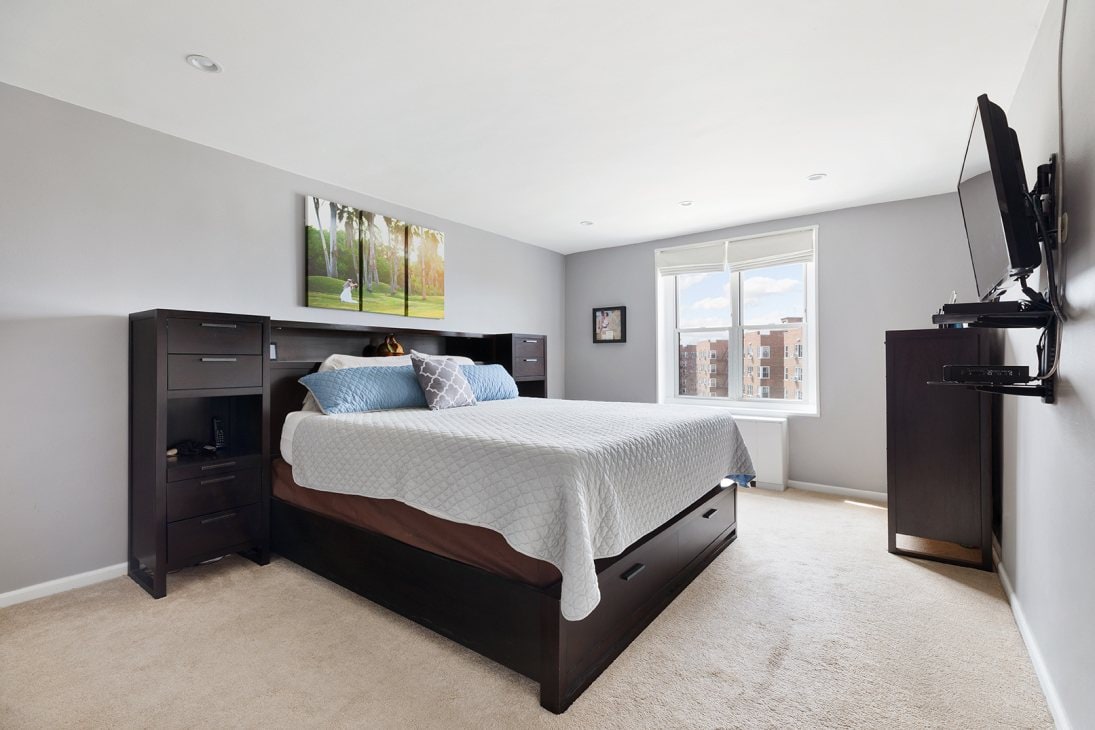 211-10 18th Avenue, Unit 6F — photo 4
