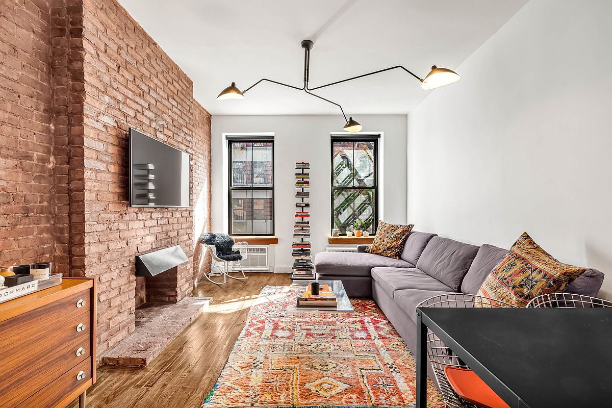 221 West 21st Street, Unit 3A — photo 1