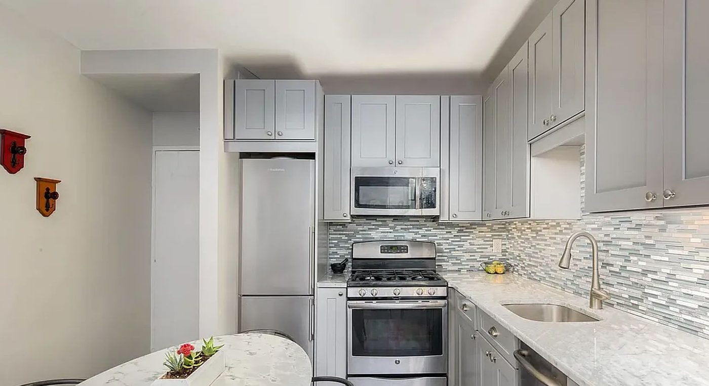 221 West 21st Street, Unit 3C — photo 3