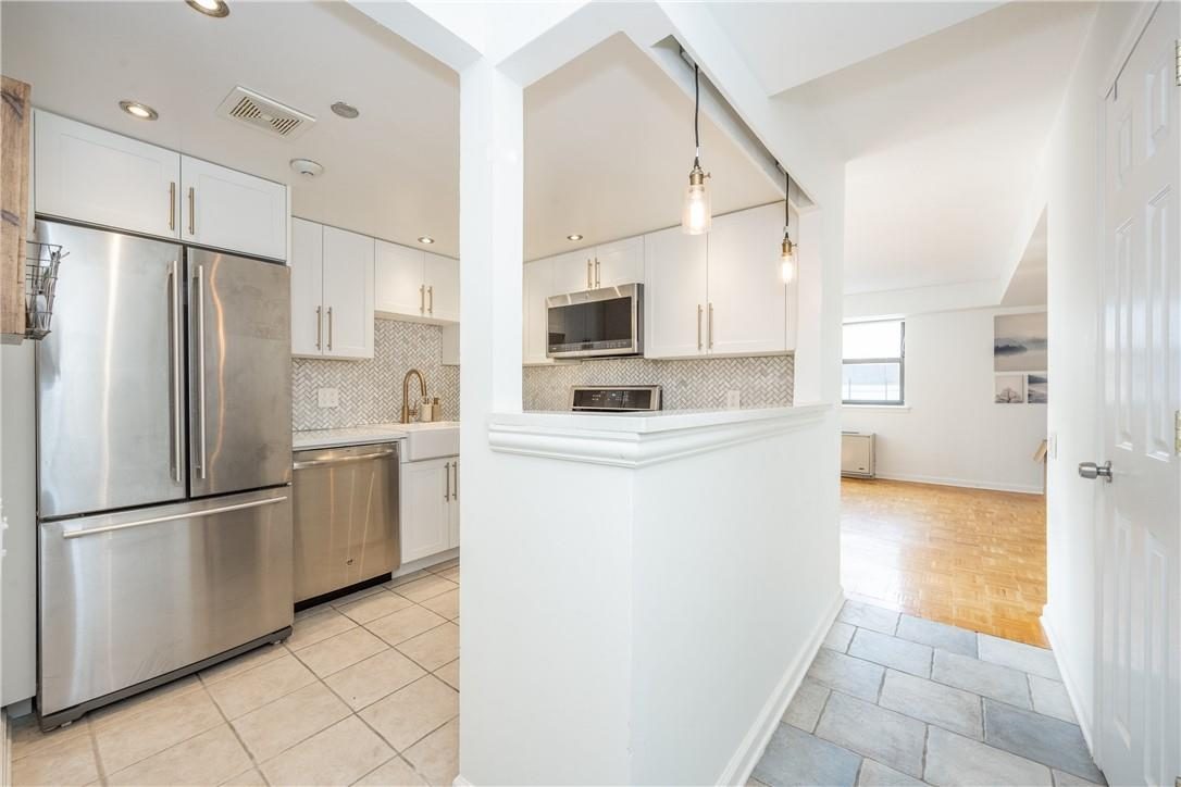 23 Water Grant Street, Unit 4O — photo 2