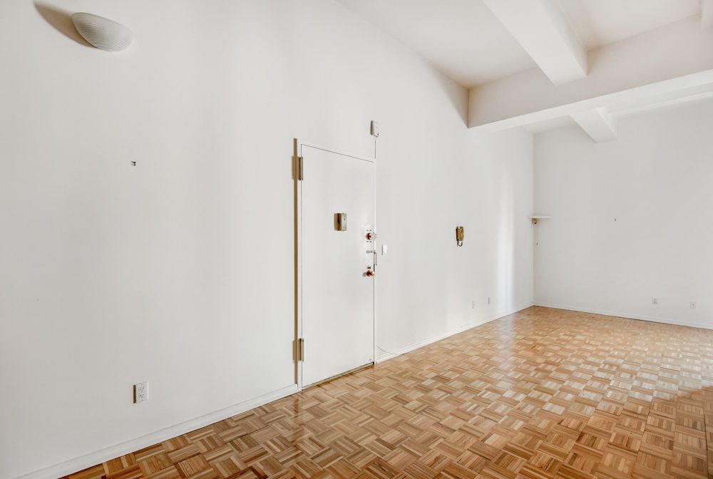 310 East 46th Street, Unit 17W — photo 2