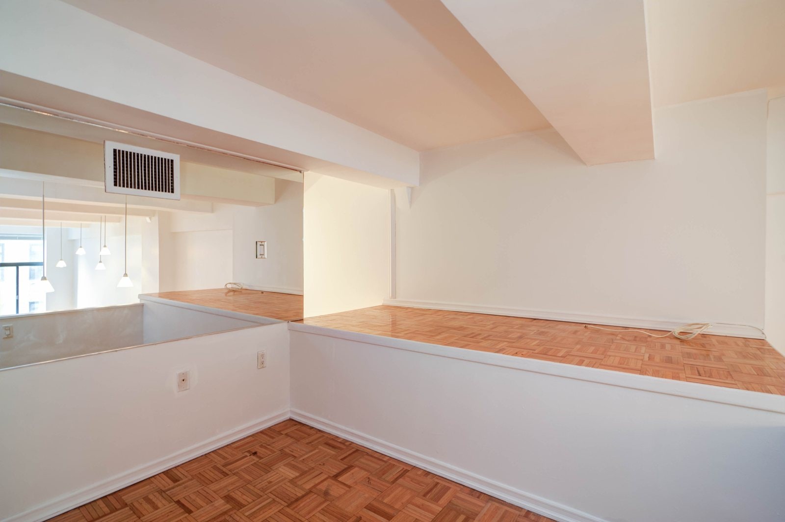 310 East 46th Street, Unit 4T — photo 4