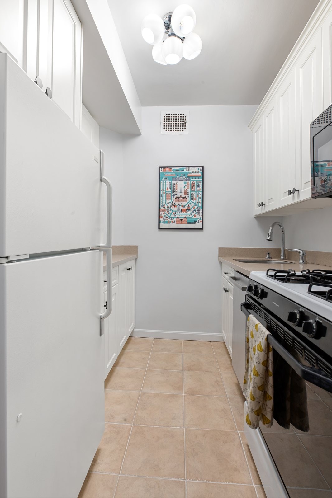 34 Plaza Street East, Unit 1001 — photo 5