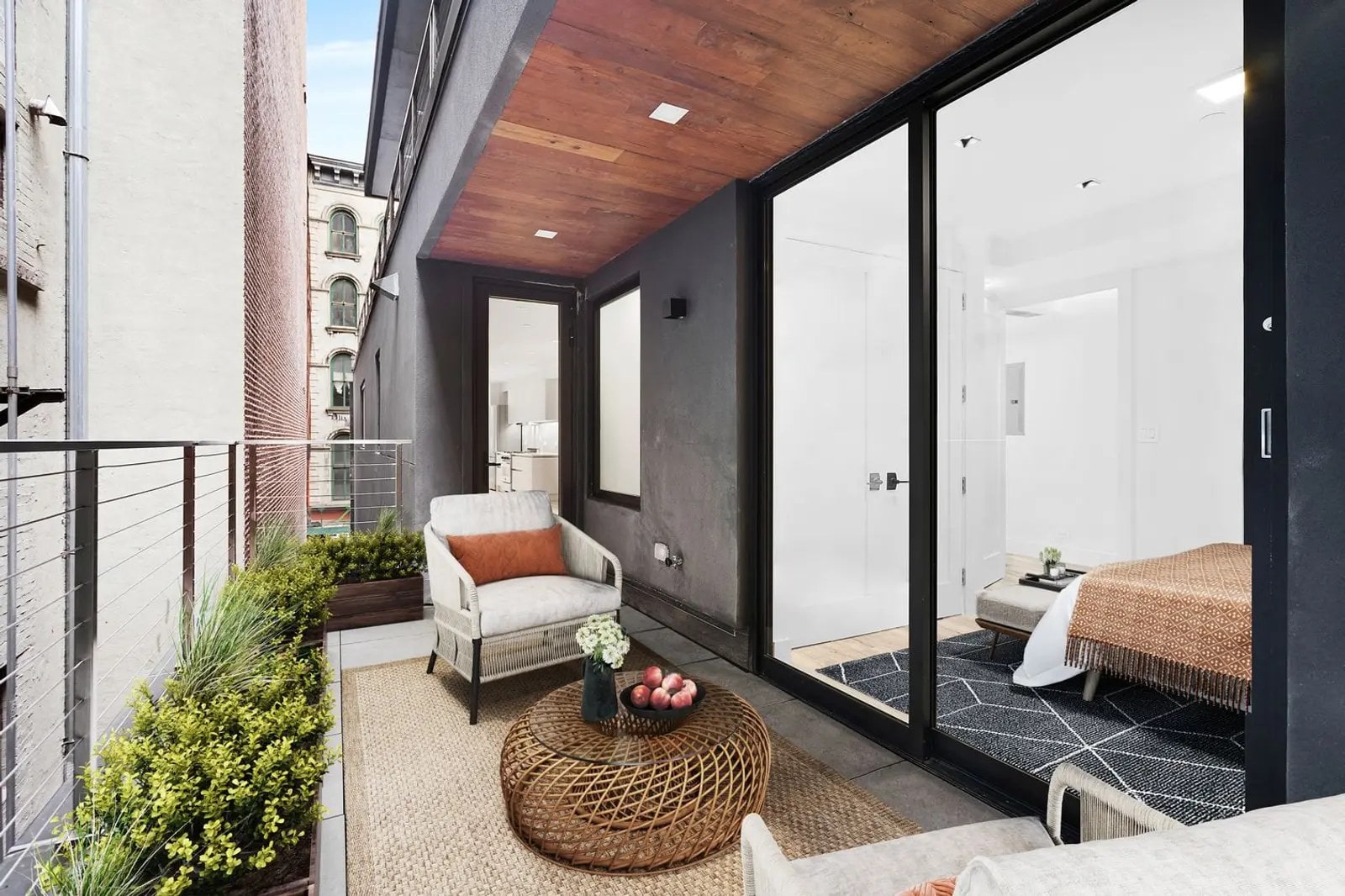 35 Walker Street, Unit PH — photo 3