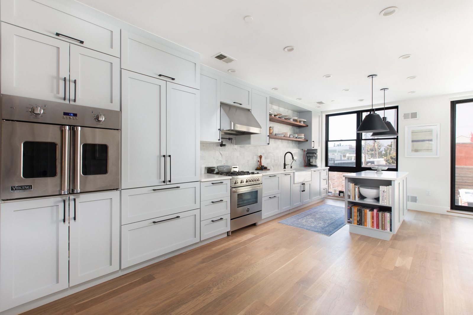 546 Clinton Street, Unit 1 — photo 4