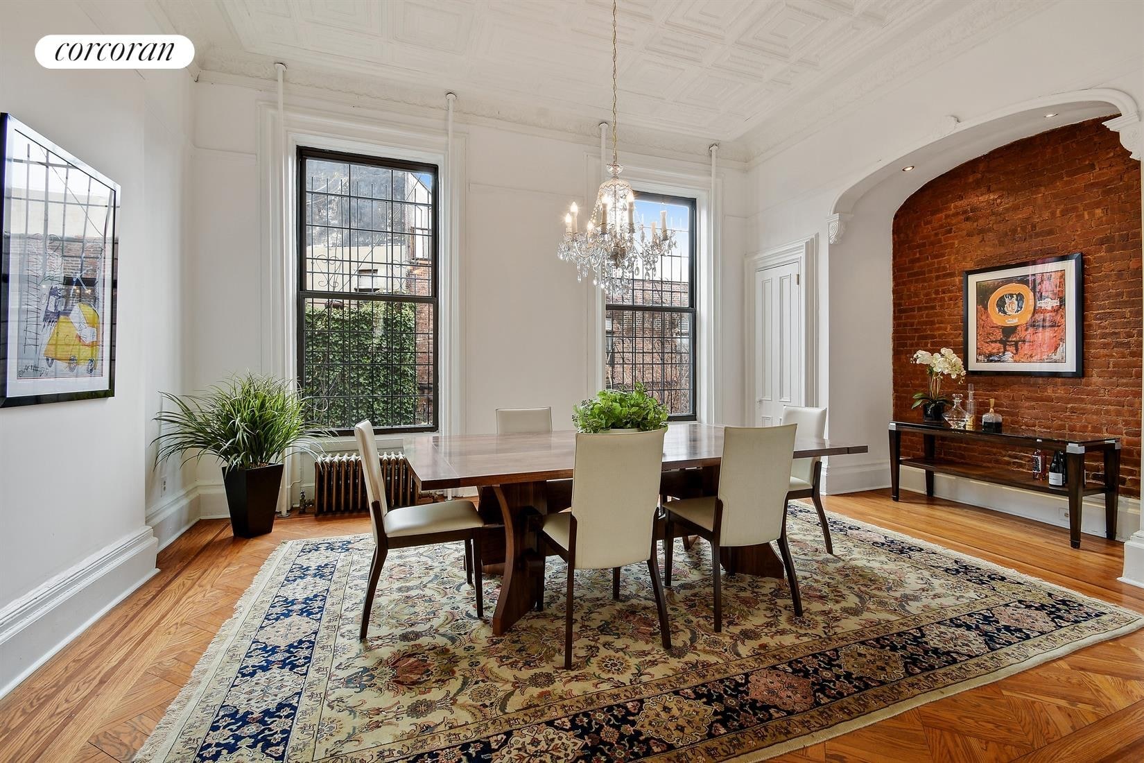 582 Washington Avenue — photo 3