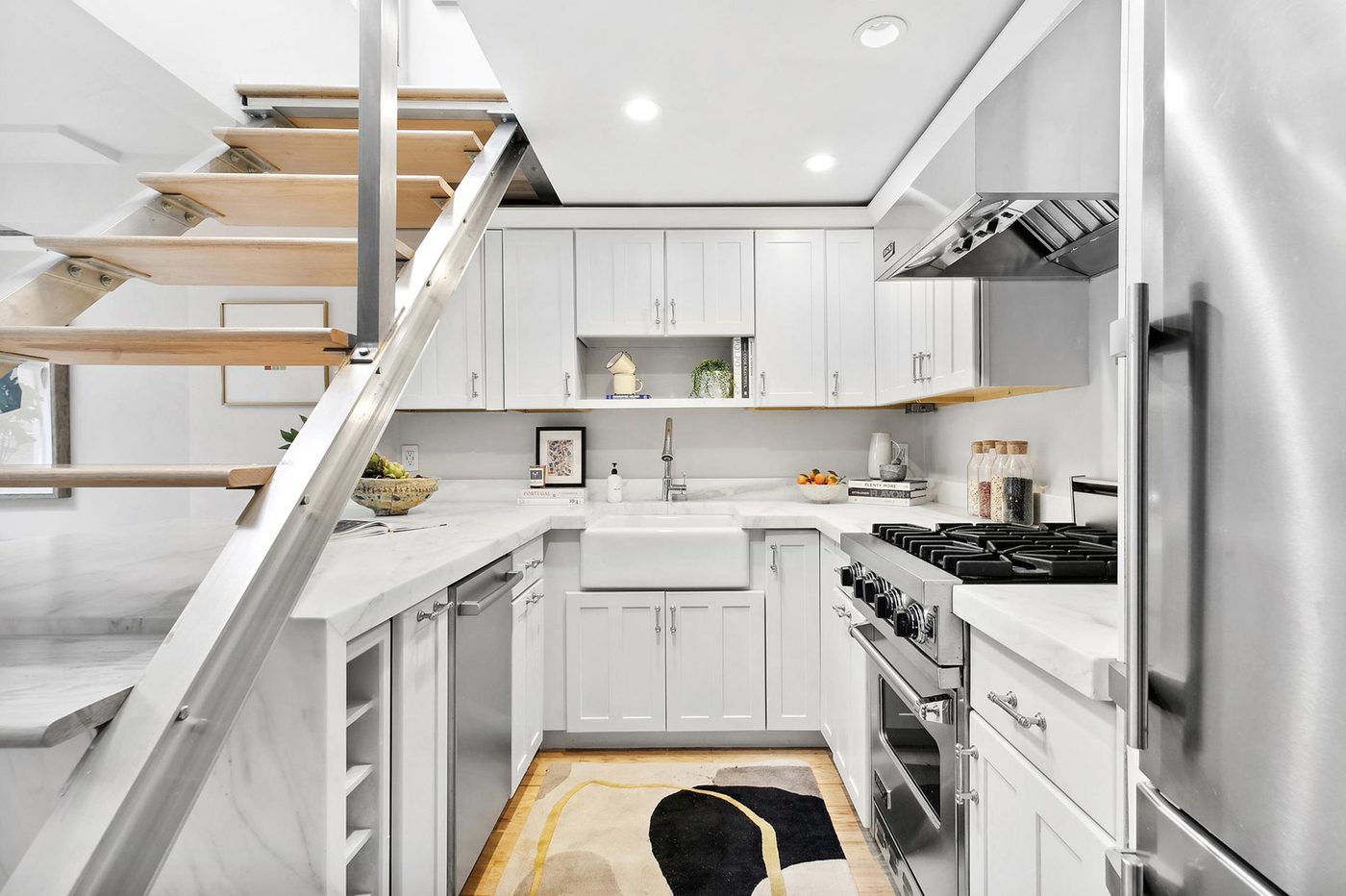 67 East 11th Street, Unit 711 — photo 2